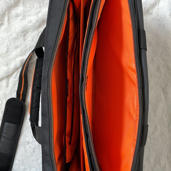 SOLO New York Laptop Bag - Picture 4 of 7